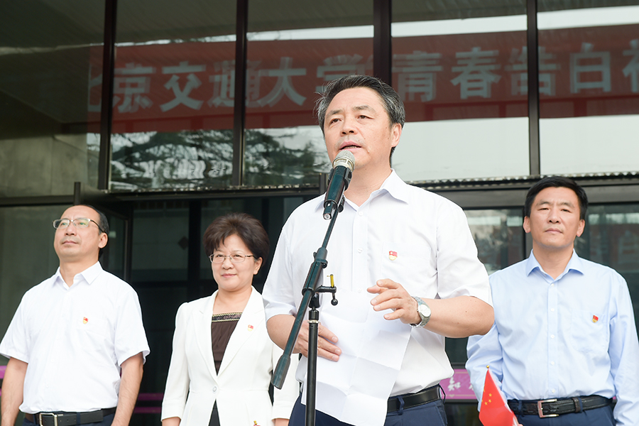 9c7e8a2856ad4e83a4bf989550c43f05.jpg 9c7e8a2856ad4e83a4bf989550c43f05.jpg