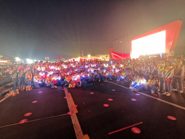 cd3cbea1d3604d08aba964219ce5355d.jpg 舞蹈现场照片.jpg